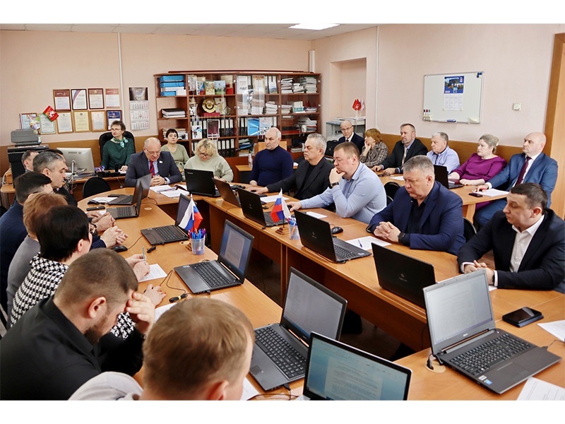 Вопрос об избрании Главы города Боготола стал первым вопросом семнадцатой сессии Боготольского городского Совета 13 марта..
